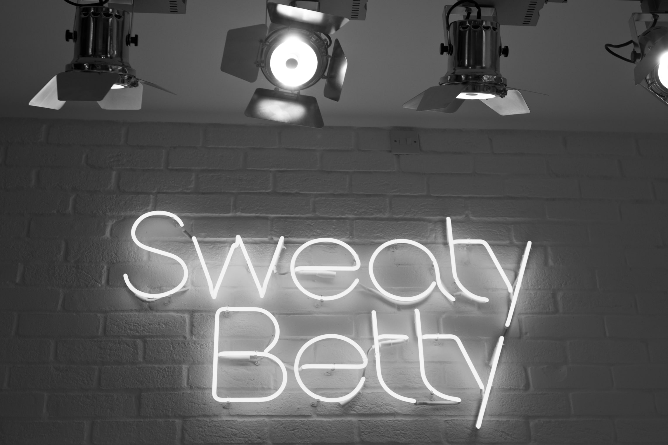 Sweaty-Betty-Shoreditch-11-min.jpg